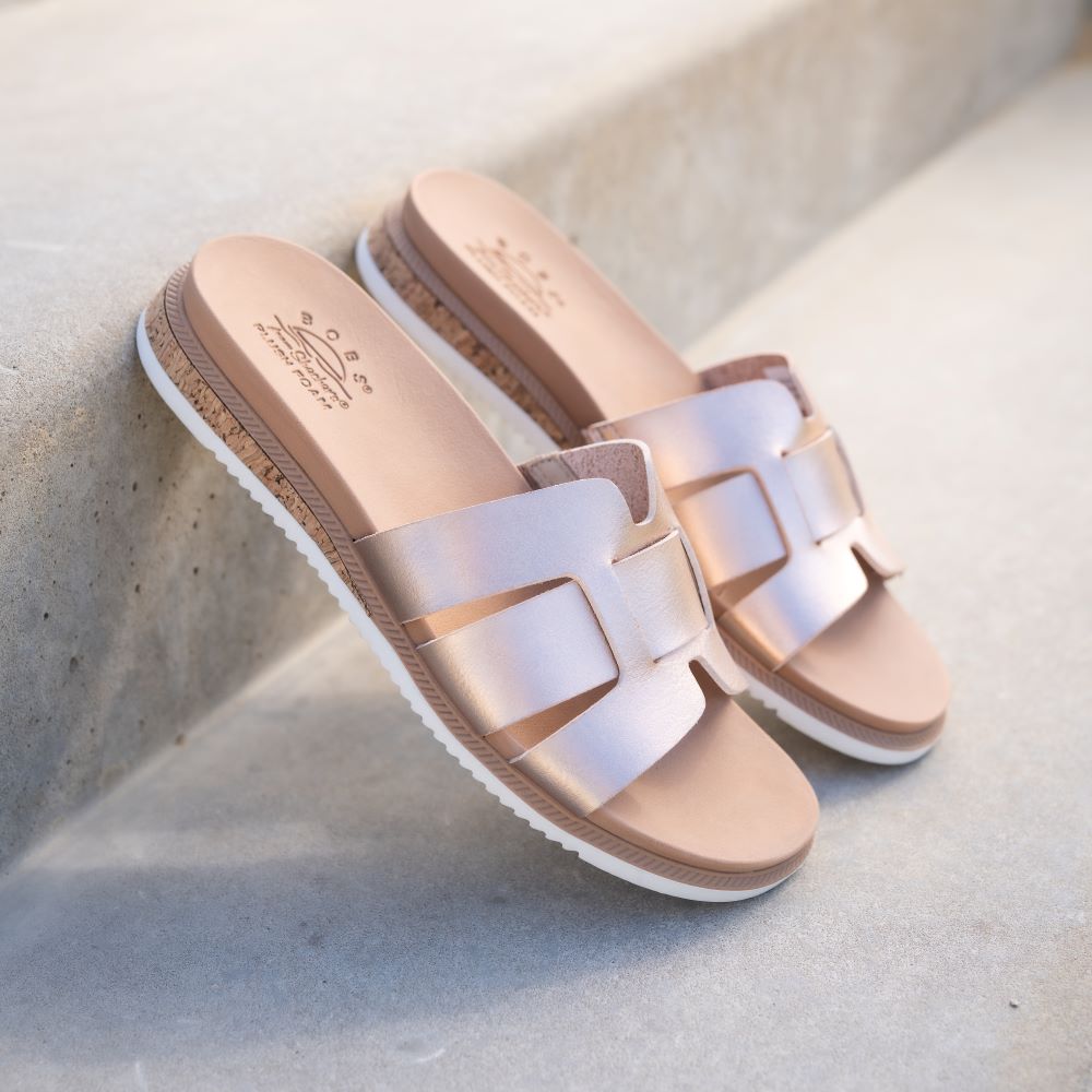 Skechers Women's BOBS Desert Kiss Low - Peak Look Slider 114707