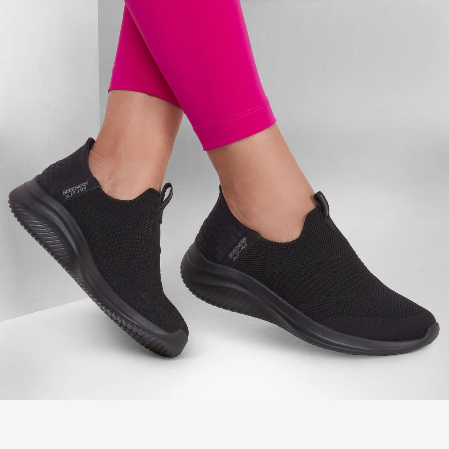 Skechers Womens Slip Ins Ultra Flex Cozy Streak Black 149708/BBK
