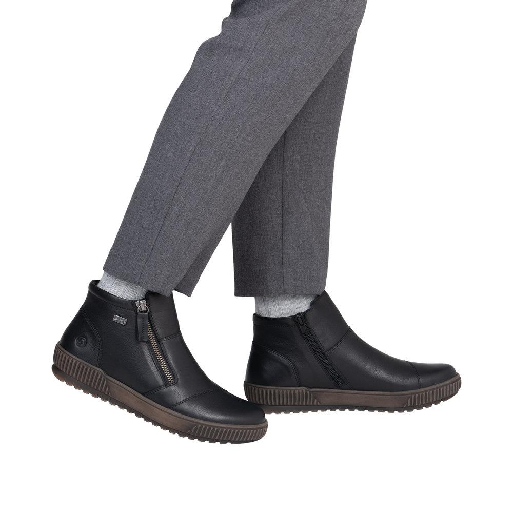 Remonte Women's Soft Leather Ankle Boots D0783-00