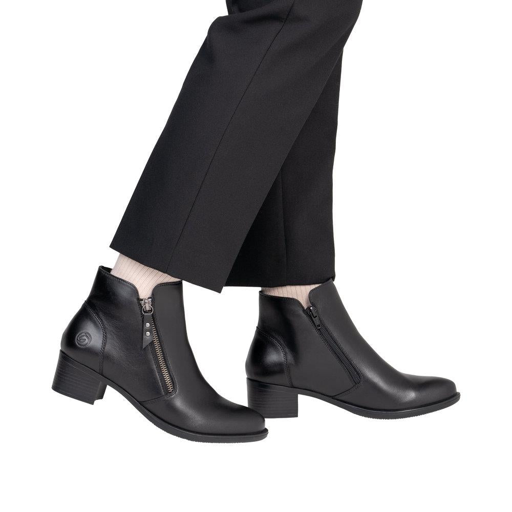 Remonte Women's Leather Ankle Boots R5190 -00
