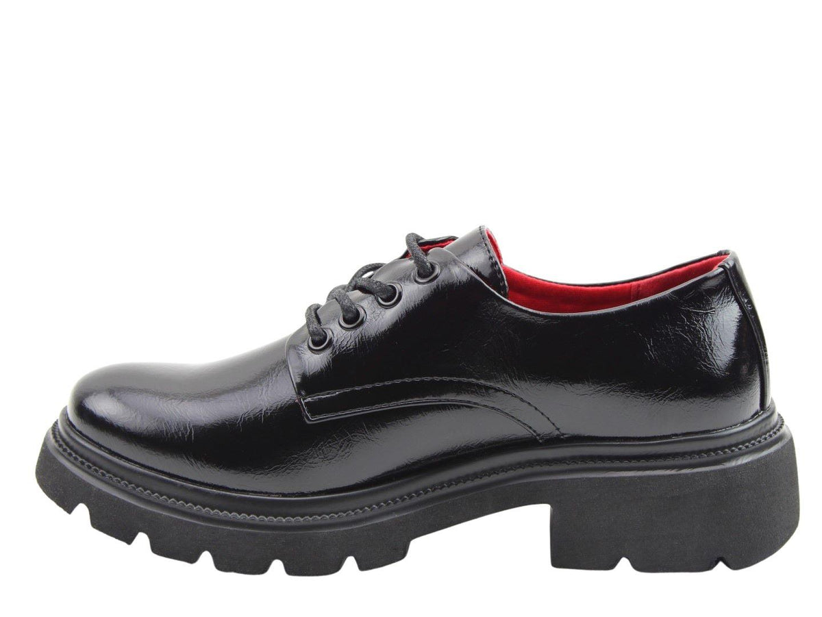 Heavenly Feet Women's Black Patent Karis Shoes