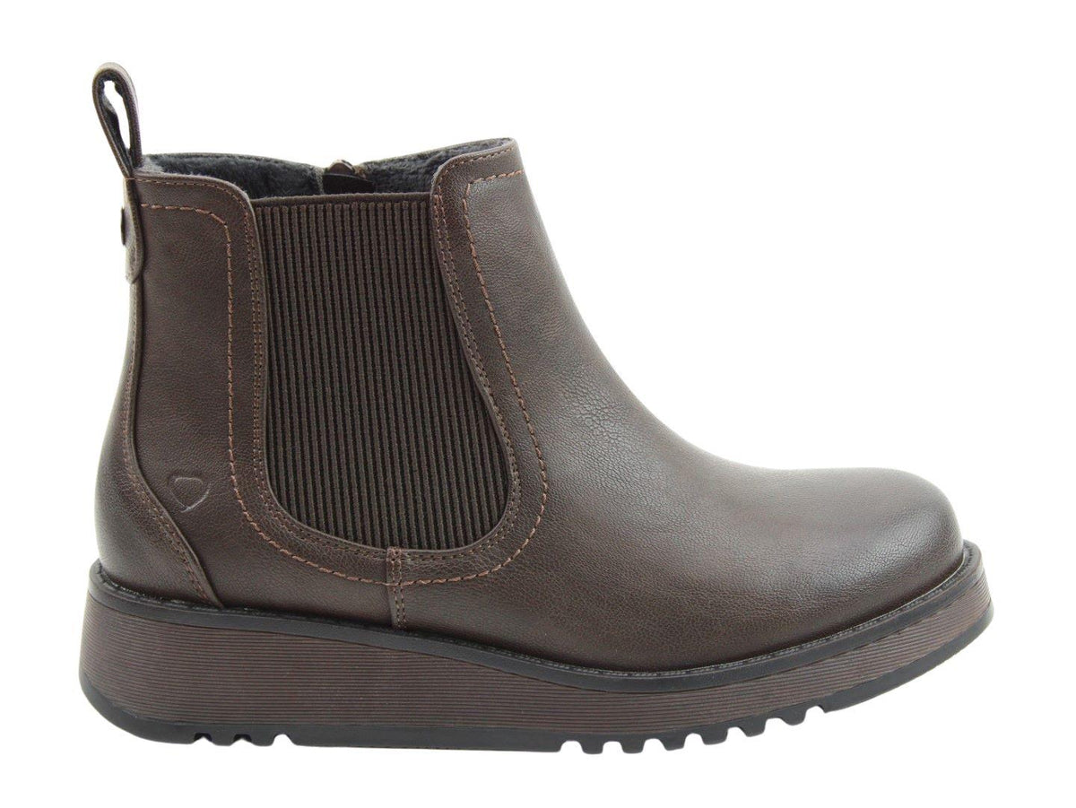 Heavenly Feet Womens New Rolo 2 Chocolate Low Wedge Faux Leather Ankle Boots
