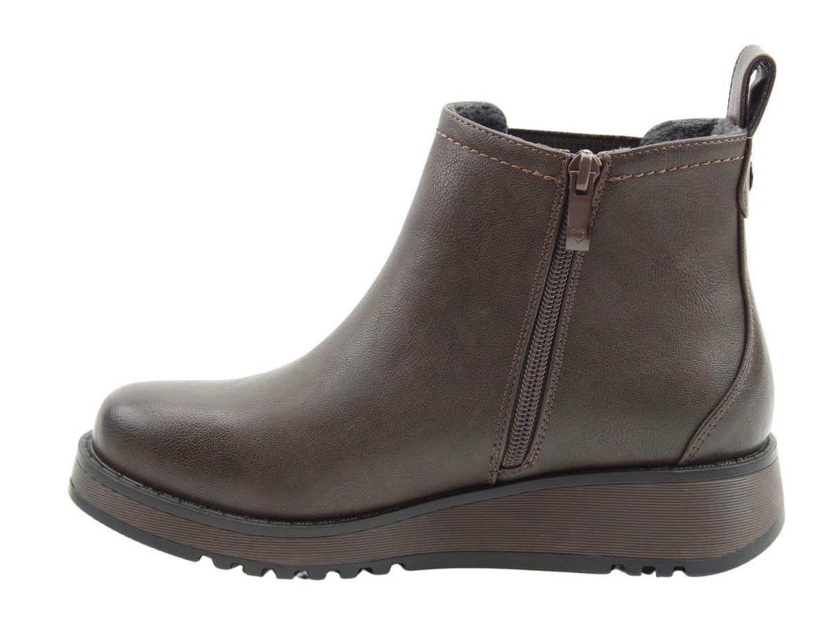 Heavenly Feet Womens New Rolo 2 Chocolate Low Wedge Faux Leather Ankle Boots